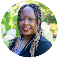 Traci Woodard (1)